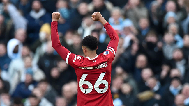 Liverpool salvó un empate en su visita a Manchester City