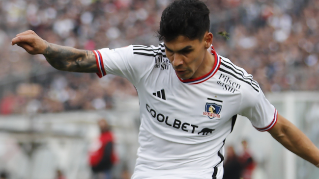 Colo Colo tomó la delantera ante Audax Italiano con un cabezazo de Wiemberg