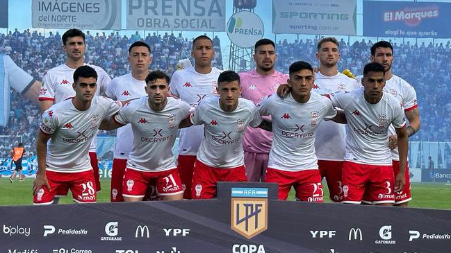 Huracán de Echeverría avanzó en la Copa de la Liga como líder tras vencer a Tucumán