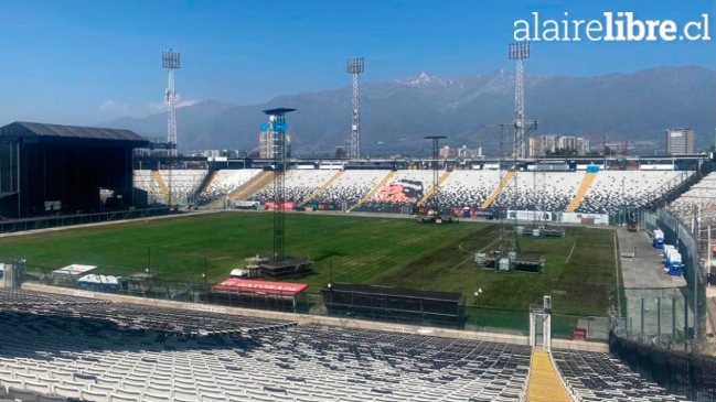 Cancha del Monumental preocupa en Colo Colo y evalúan opciones para el duelo con Unión Española