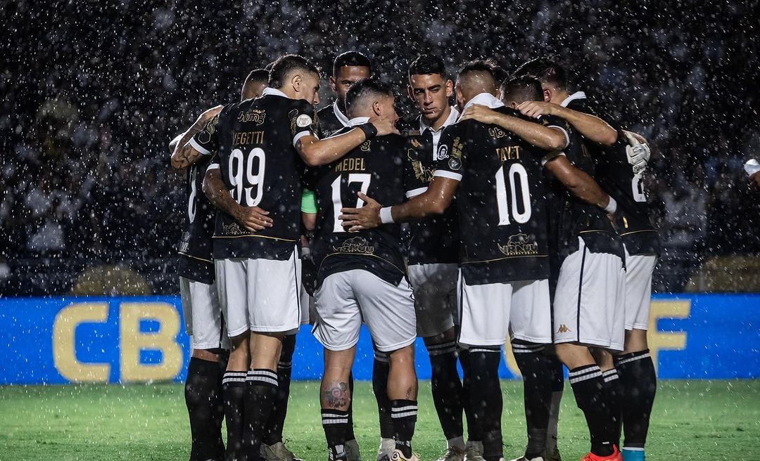 Vasco de Medel sufrió dura caída ante Corinthians y sigue al borde de la zona de descenso