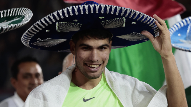 Alcaraz venció a Tommy Paul en un partido de exhibición jugado en México