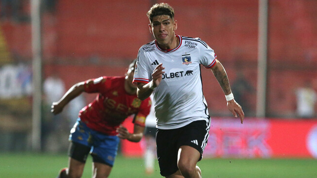 Colo Colo se enfrenta a U. Española en un partido vital para seguir en busca del título