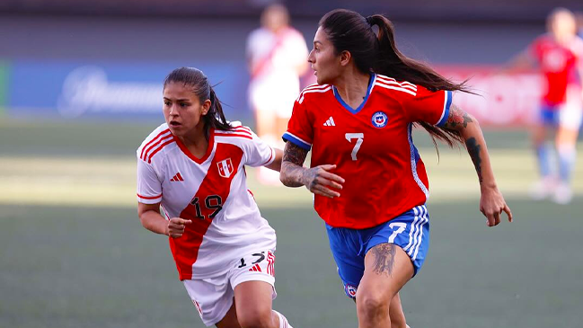 La Roja femenina enfrenta a Perú en el Municipal de La Cisterna