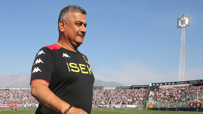 La continuidad de Ronald Fuentes en Unión Española se decidirá tras el final del torneo