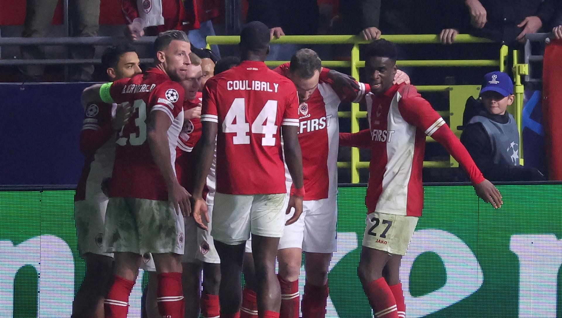 Antwerp se despidió de la Champions con un triunfazo sobre Barcelona