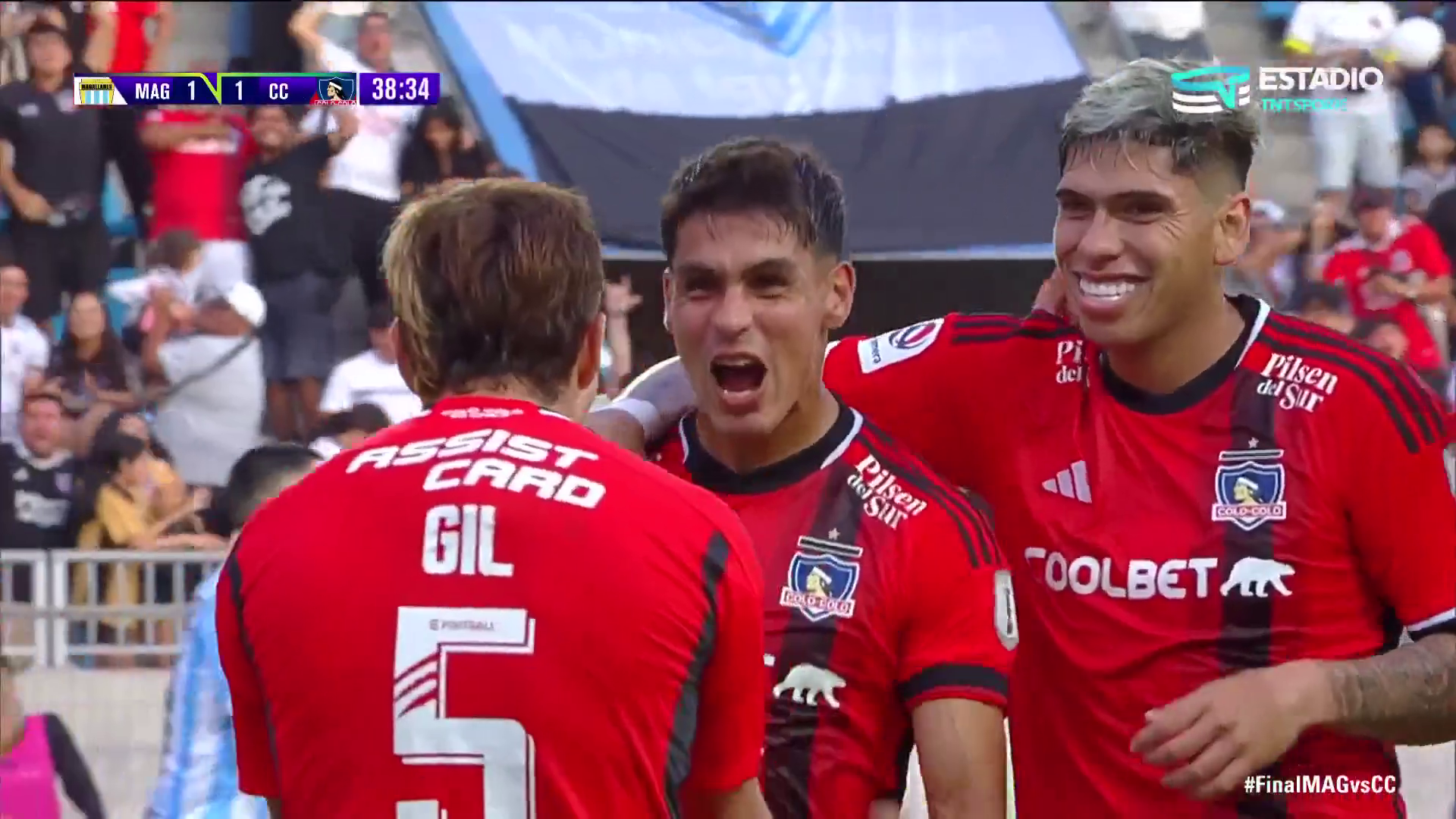 Colo Colo tomó ventaja ante Magallanes con gol de Erick Wiemberg