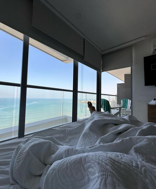 Con concierto de Karol G incluido: Chris Vorpahl brilló en redes tras su viaje por Colombia