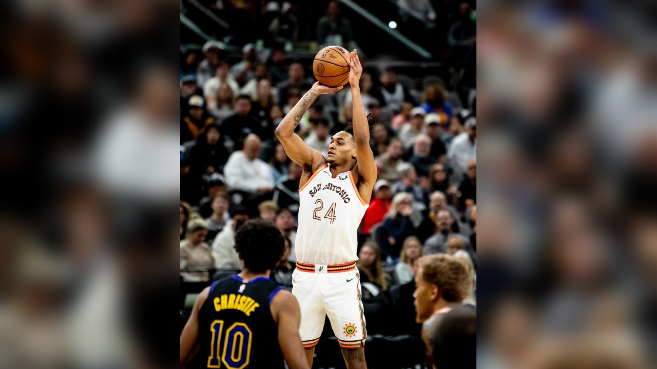 San Antonio Spurs frenó su racha de derrotas con triunfo ante Los Angeles Lakers