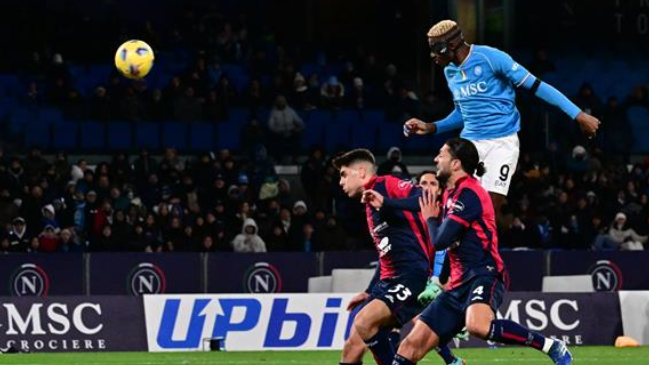 Kvaratskhelia y Osimhen reanimaron a Napoli ante Cagliari