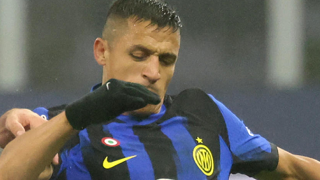 Alexis será sometido a controles este lunes tras ausencia con Lazio