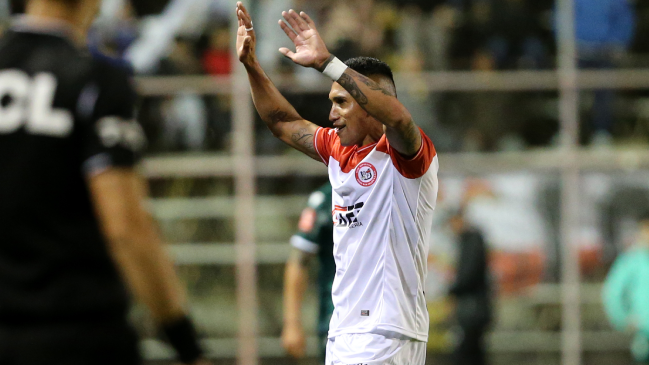 Huachipato incorporó al delantero Mario Briceño