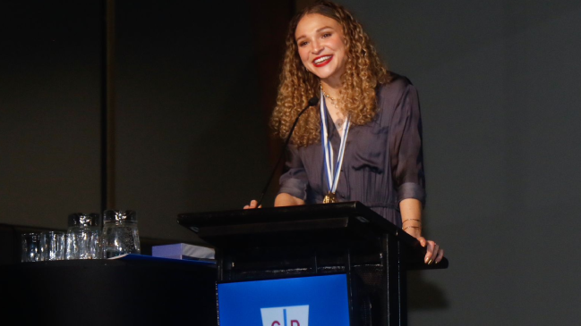 Martina Weil obtuvo premio “Mejor de los Mejores” del Club Deportivo Universidad Católica