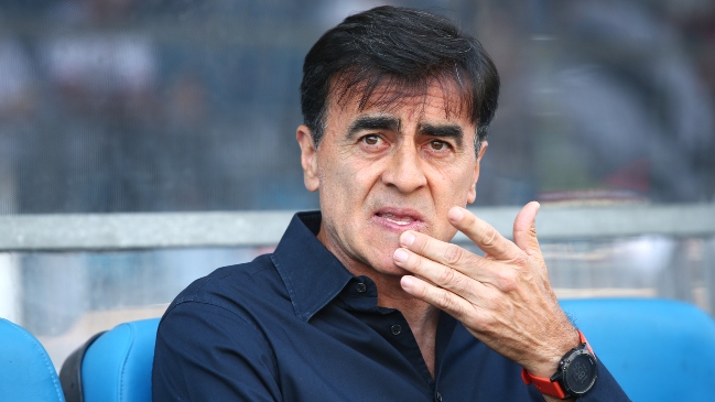 El editorial de Barticciotto: La mayoría de los colocolinos quería que se quedara Quinteros