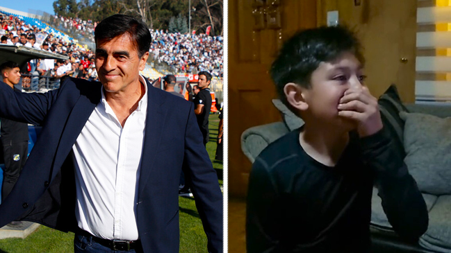 La emotiva despedida de Gustavo Quinteros a niño triste por su salida de Colo Colo