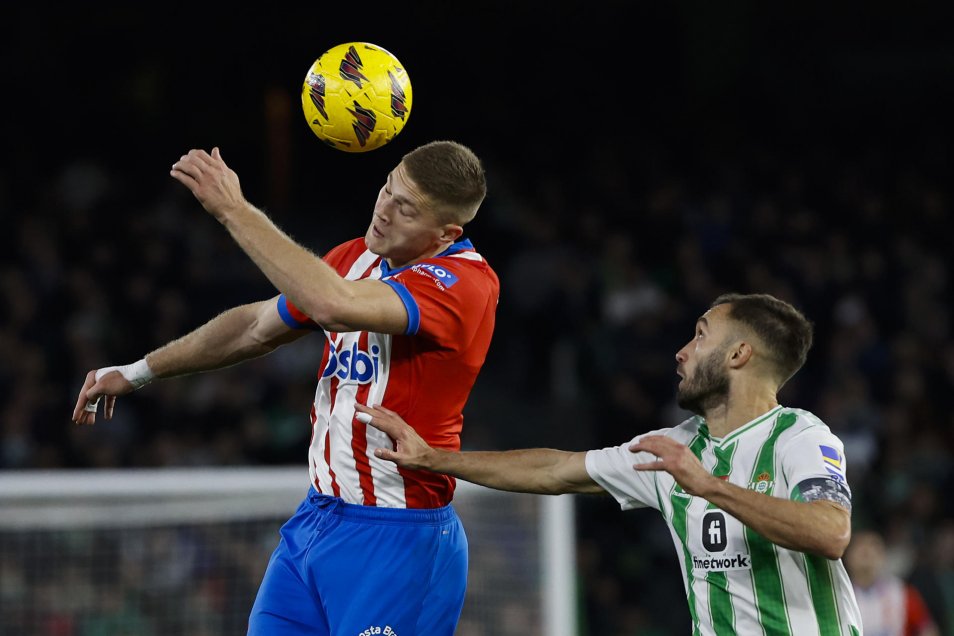 Pezzella le dio en la agonía un punto a Betis contra el encumbrado Girona