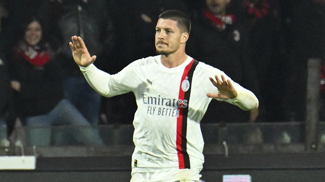 Luka Jovic rescató un empate dramático para AC Milan en su visita a Salernitana