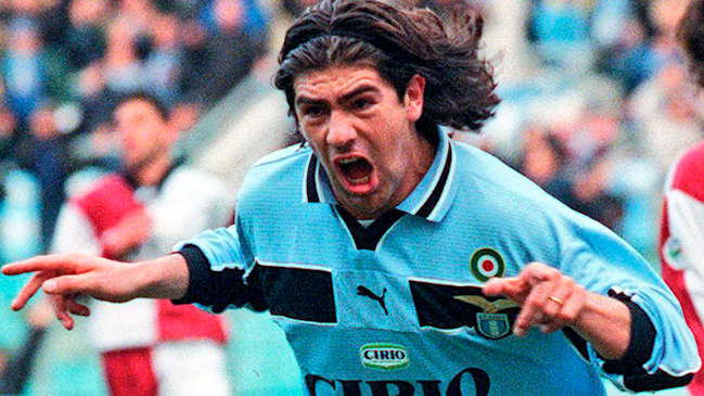 “Delantero letal”: La Champions repasó los mejores goles del cumpleañero Marcelo Salas