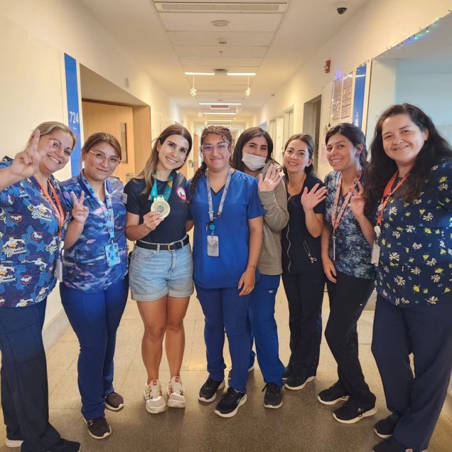 Francisca Crovetto visitó a niños del Hospital “Félix Bulnes”