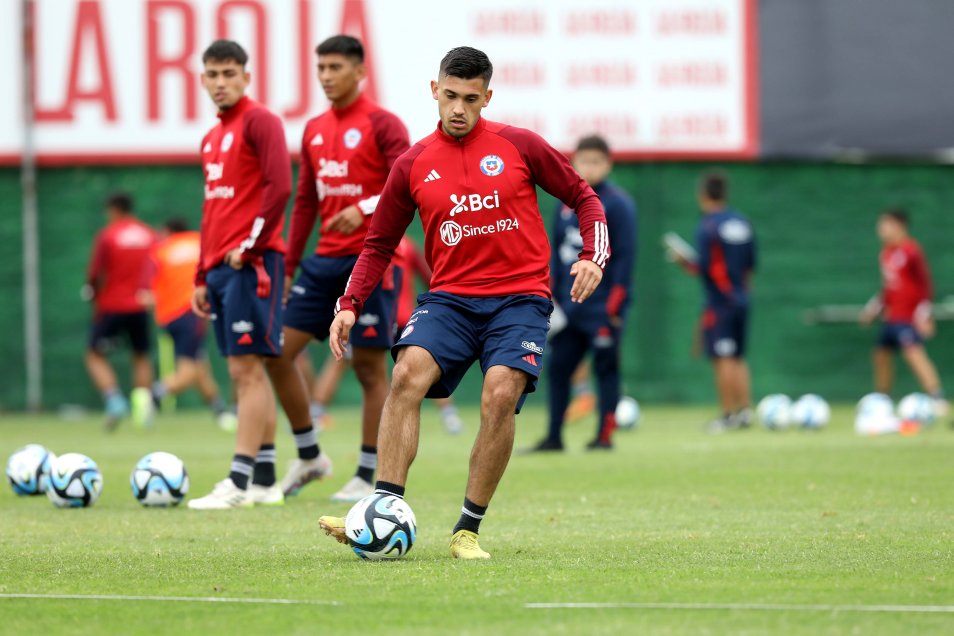 La Roja de Nicolás Córdova continúa con su preparación de cara al Preolímpico