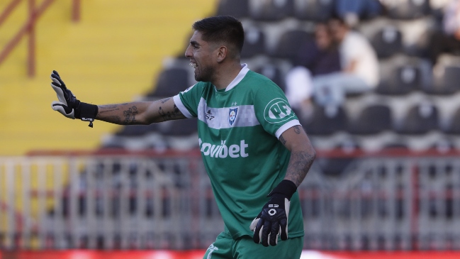 Gabriel Castellón se realizó los exámenes médicos y quedó a una firma de la U