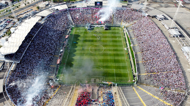 Colo Colo comenzó venta de abonos para hinchas durante la temporada 2024