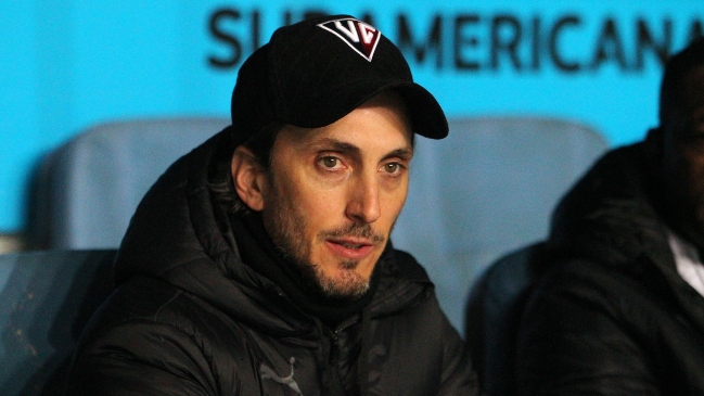 Luis Zubeldía salió de la “carrera” por el banco de Colo Colo