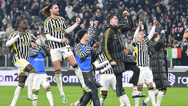 Juventus vapuleó a Salernitana para avanzar a los cuartos en Copa Italia