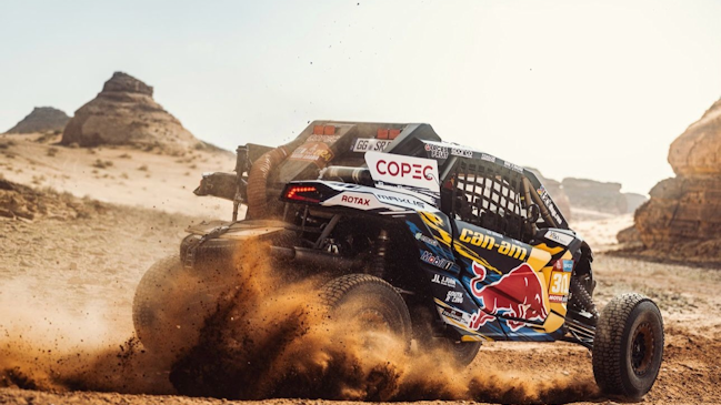 Un pinchazo en el neumático retrasó a “Chaleco” López del liderato en la primera etapa del Dakar