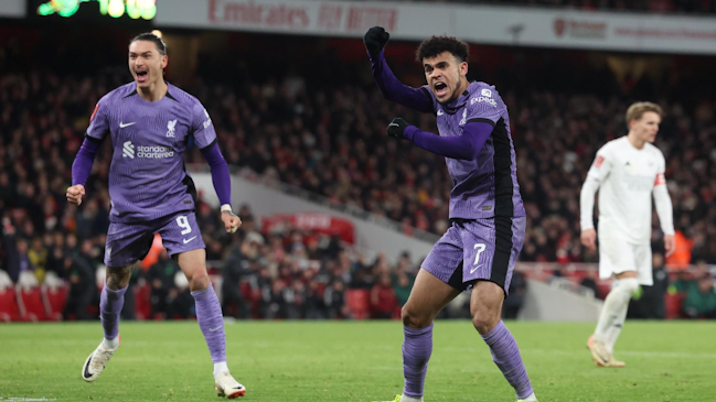 Luis Díaz sentenció con un golazo el triunfo de Liverpool sobre Arsenal en FA Cup