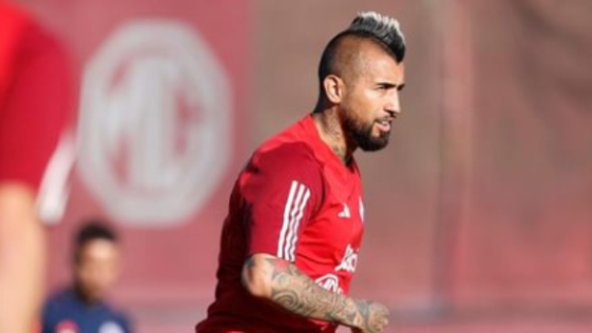 Sigue su puesta a punto: Arturo Vidal entrenó en “Juan Pinto Durán”