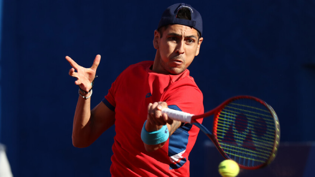 Alejandro Tabilo mantuvo su positiva racha y avanzó a cuartos en Auckland