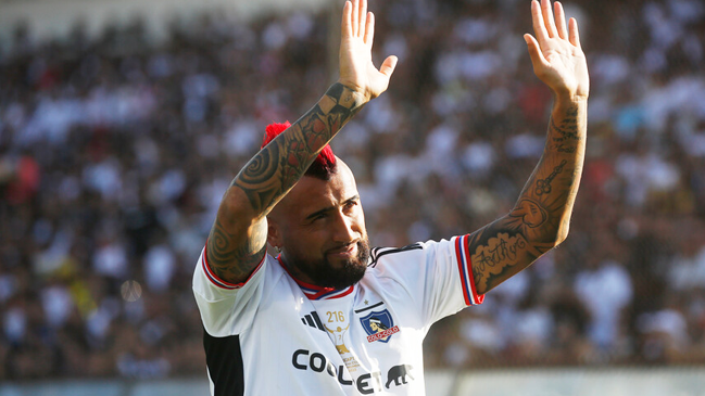 Jorge Almirón comentó la conversación que tuvo con Arturo Vidal