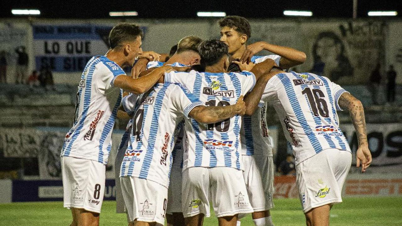 Cerro de Uruguay festejó en casa ante Vélez de Quinteros en la Serie Río de La Plata