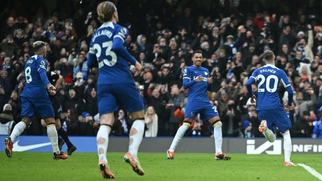 Chelsea logró su tercer triunfo al hilo en la Premier League