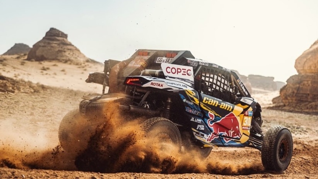 Dakar: Francisco “Chaleco” López se mantuvo en el podio en vehículos ligeros tras la Etapa 7