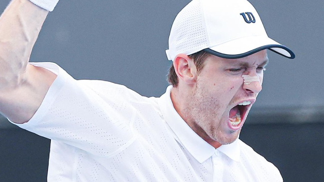 Nicolás Jarry enfrenta a Flavio Cobolli en la primera ronda del Abierto de Australia