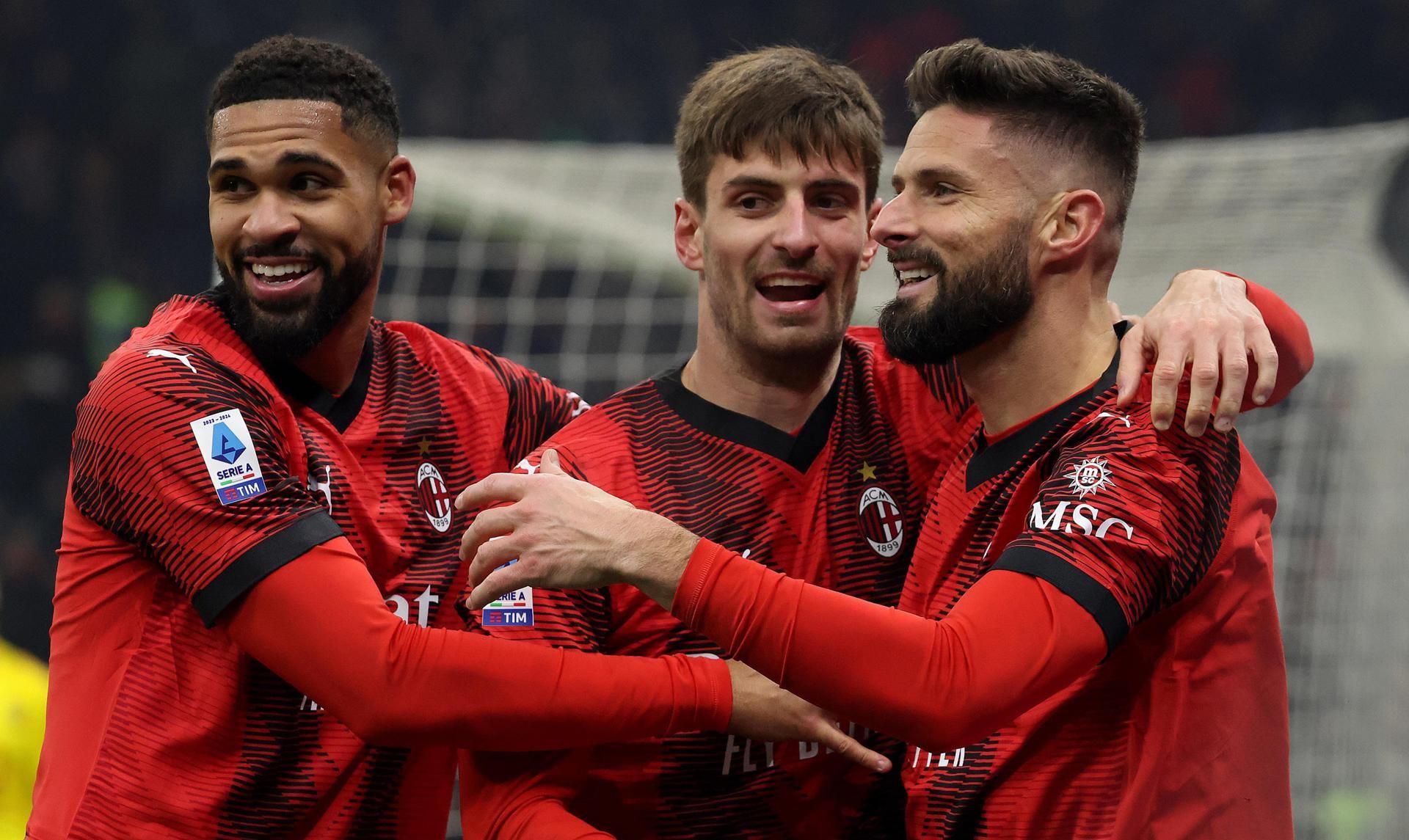 AC Milan estiró el mal momento de la Roma de Mourinho en la Serie A