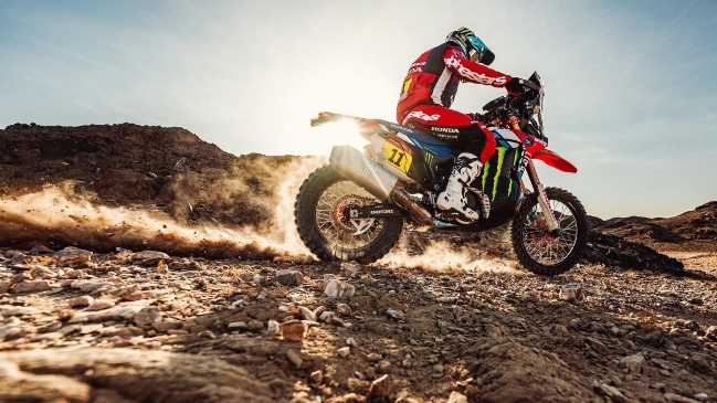 José Ignacio Cornejo se acercó a los dos primeros y sigue en la lucha por ganar el Dakar