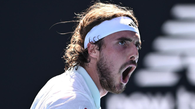 [VIDEO] ¿El mejor del año? Tsitsipas sorprendió con tremendo punto en Australia