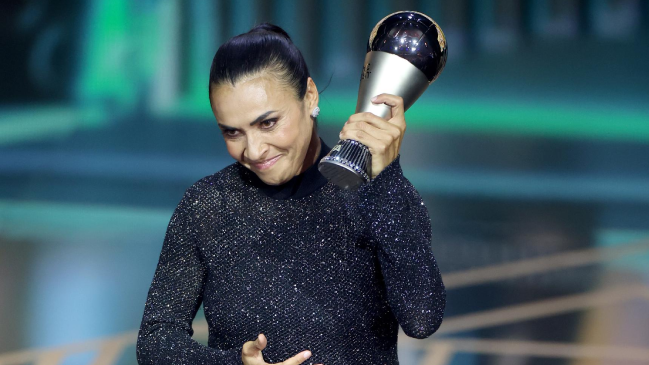 La brasileña Marta recibió un The Best honorífico y nuevo premio llevará su nombre