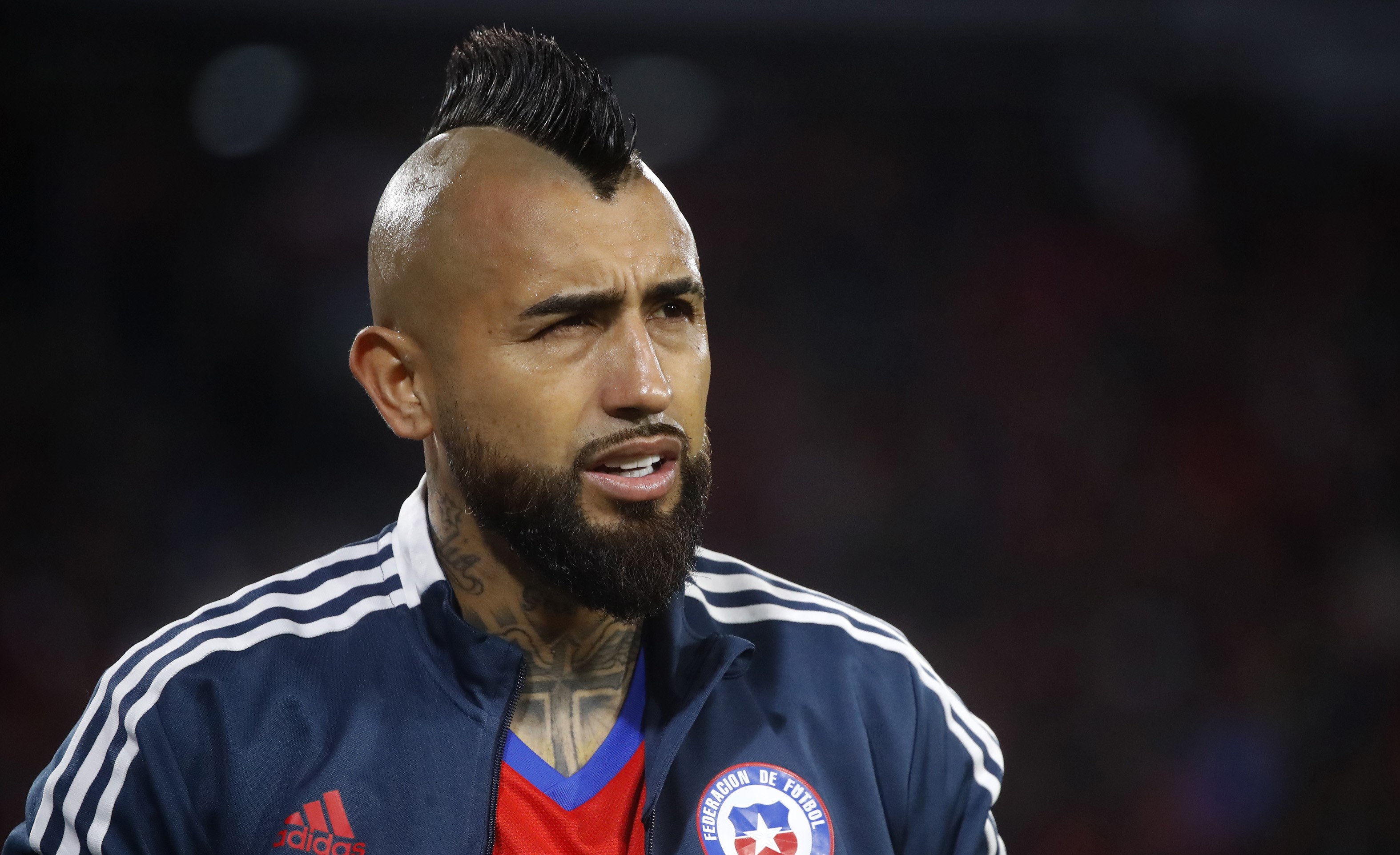 Blanco y Negro aprobó avanzar en las negociaciones para el fichaje de Arturo Vidal