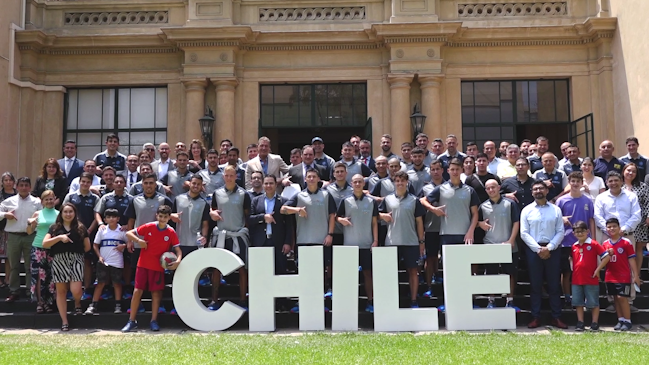 La UC visitó embajada y compartió con chilenos residentes en Lima