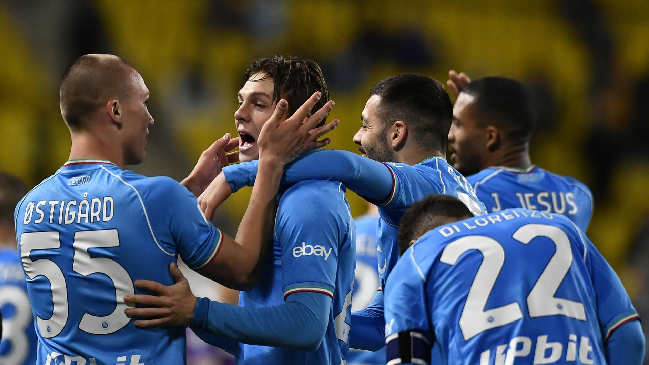 Napoli goleó a Fiorentina y se metió a la final de la Supercopa de Italia