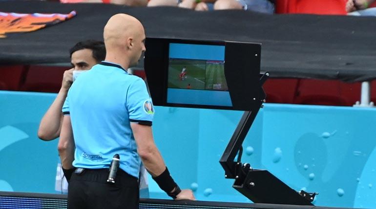 Espectadores y televidentes podrán escuchar las conversaciones del VAR en Copa de Portugal Femenina