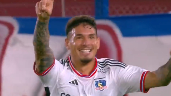 [VIDEO] Alan Saldivia tomó la delantera para Colo Colo ante Nacional