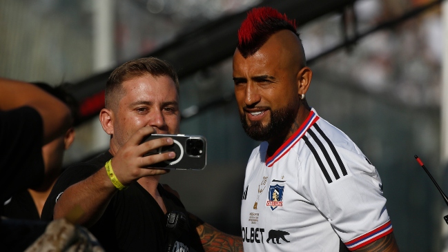 Vidal contó que su fichaje en Colo Colo no está caído, pero aseguró: “Me tiene estresado el tema”