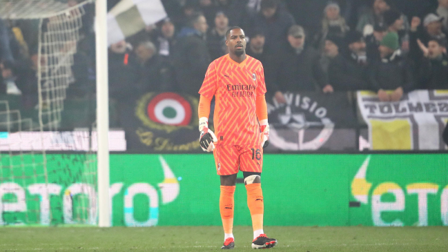 Udinese identificó a hincha racista y lo expulsó de por vida del estadio