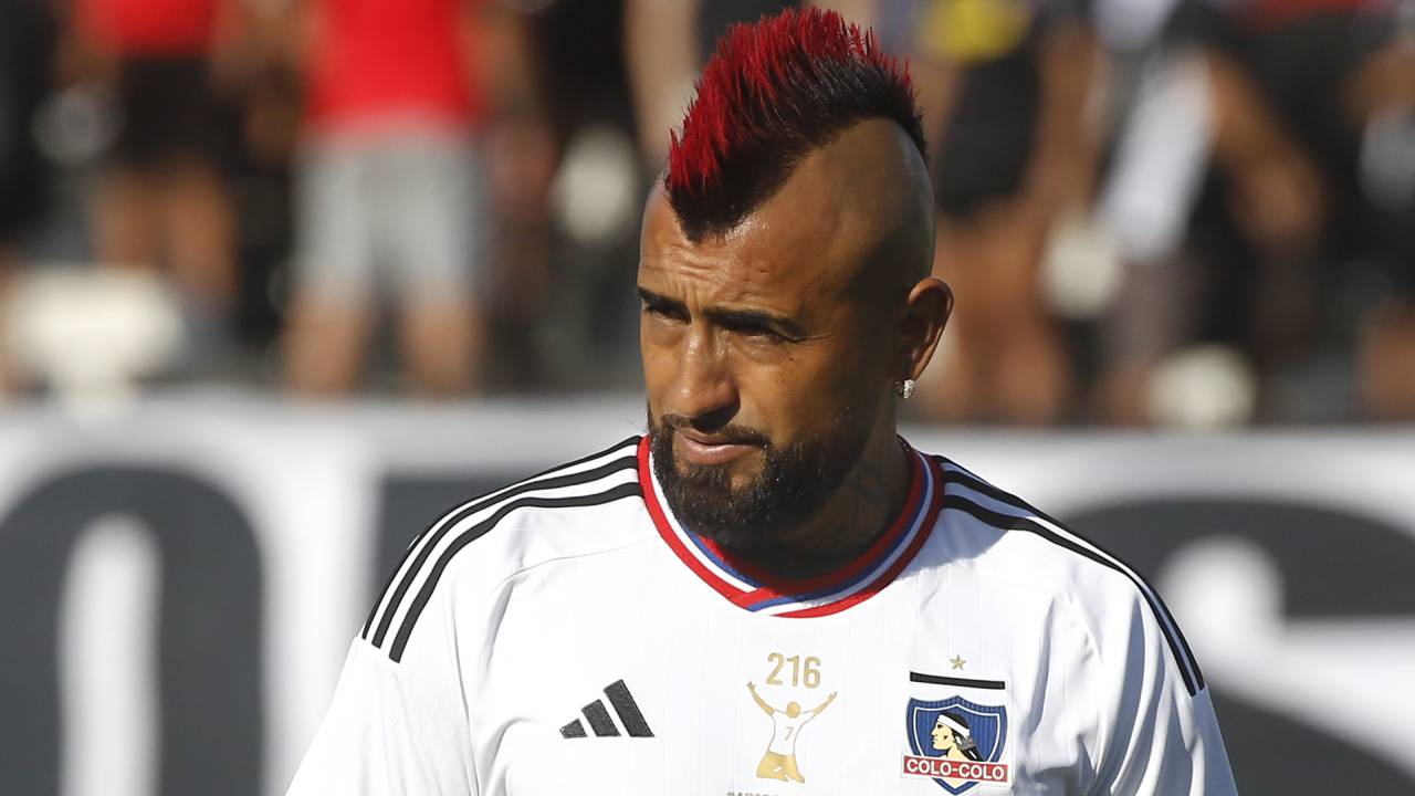 Blanco y Negro anunció un completo acuerdo para el retorno de Arturo Vidal a Colo Colo