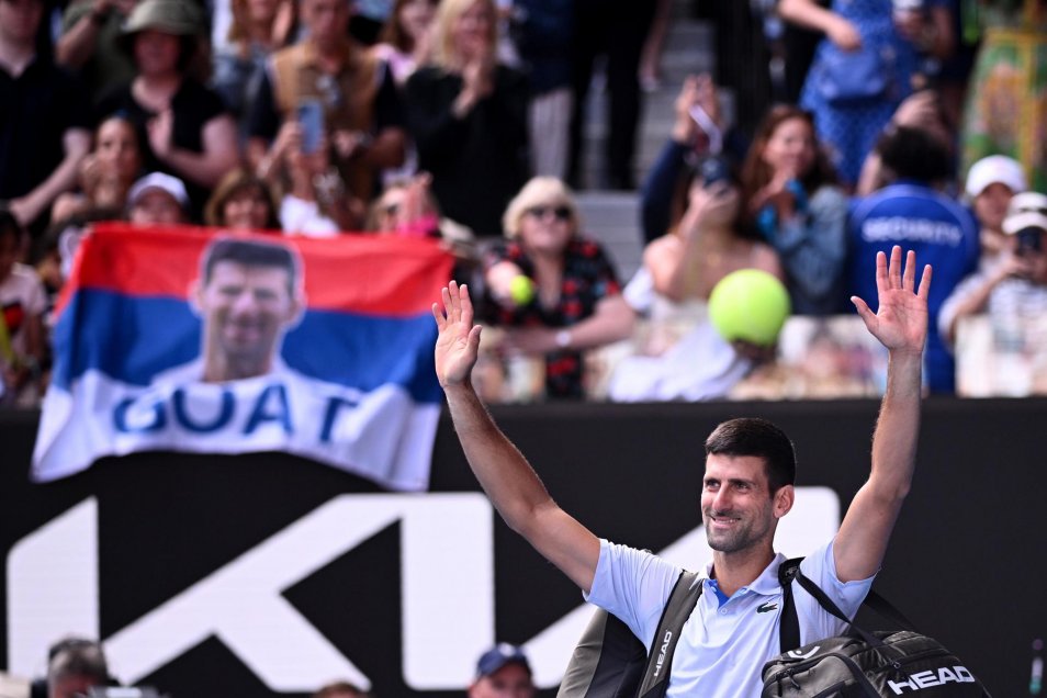 La desazón de Novak Djokovic al ser superado con claridad por Jannik Sinner en Australia